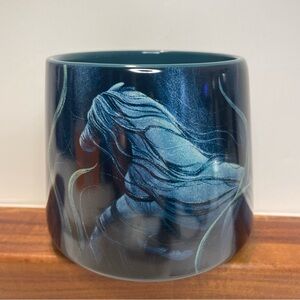 Illumicrate Underwater Haven Ceramic Pot & Travel Case